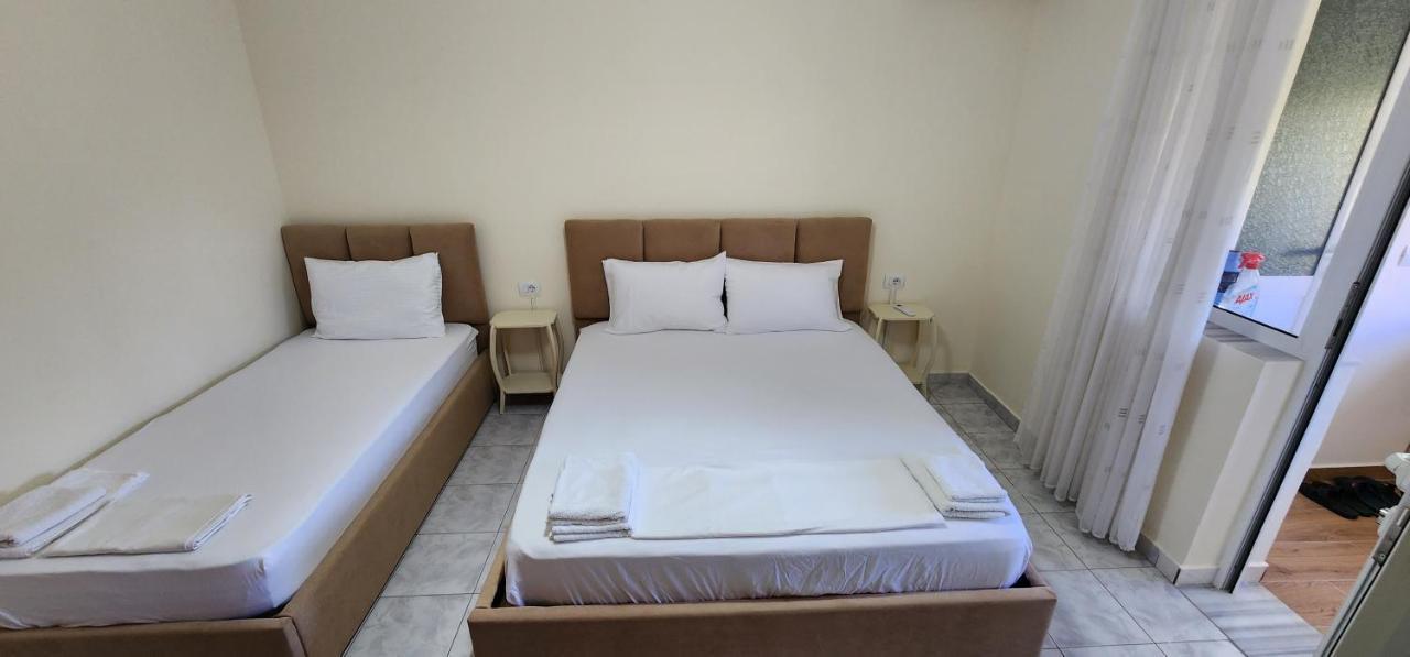 Apartament Teuta Përmet Exterior foto